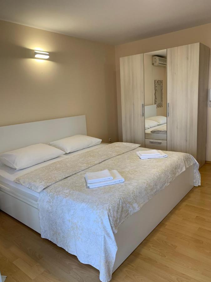 Apartments Villa Ohana Kastela Exterior photo