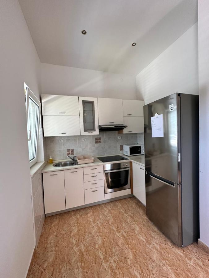 Apartments Villa Ohana Kastela Exterior photo