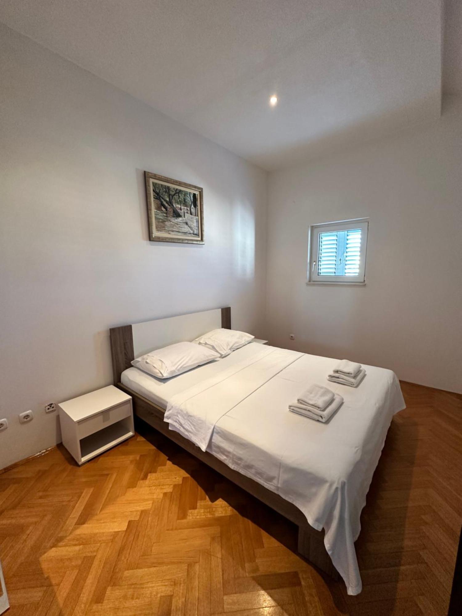 Apartments Villa Ohana Kastela Exterior photo